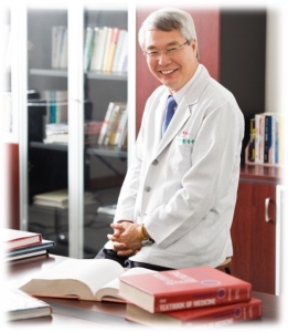 Dr. Hwang Sung Joo ,M.D. & Ph.D. in College of Medicine, Seoul University, Seoul, Korea. Chancellor Kumi University